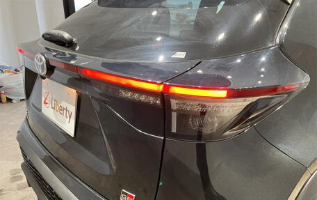 Toyota Yaris Cross, 2023 год, 1 550 000 рублей, 9 фотография