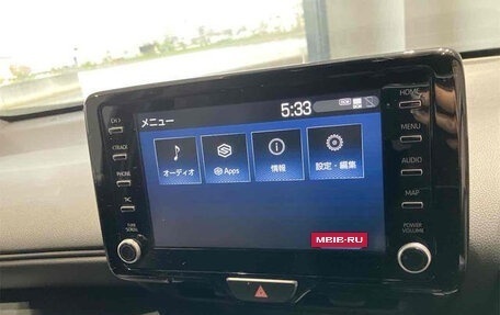 Toyota Yaris Cross, 2023 год, 1 550 000 рублей, 34 фотография