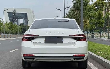 Skoda Superb III рестайлинг, 2023 год, 1 850 333 рублей, 3 фотография
