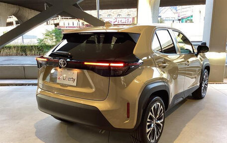 Toyota Yaris Cross, 2021 год, 1 700 000 рублей, 6 фотография