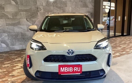 Toyota Yaris Cross, 2021 год, 1 700 000 рублей, 2 фотография