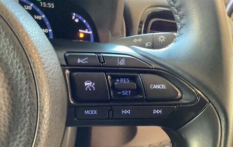 Toyota Yaris Cross, 2021 год, 1 700 000 рублей, 15 фотография