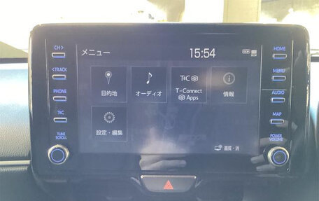 Toyota Yaris Cross, 2021 год, 1 700 000 рублей, 27 фотография