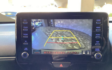 Toyota Yaris Cross, 2021 год, 1 700 000 рублей, 32 фотография