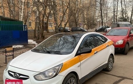 Hyundai Solaris II рестайлинг, 2014 год, 450 000 рублей, 2 фотография