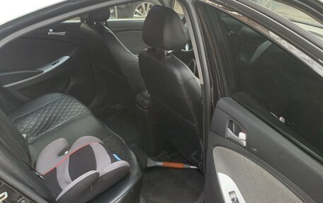 Hyundai Solaris II рестайлинг, 2014 год, 450 000 рублей, 8 фотография