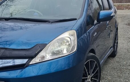 Honda Fit Shuttle I рестайлинг, 2012 год, 900 000 рублей, 2 фотография
