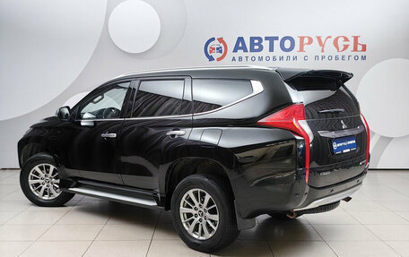 Mitsubishi Pajero Sport III рестайлинг, 2017 год, 2 570 000 рублей, 2 фотография