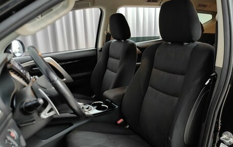 Mitsubishi Pajero Sport III рестайлинг, 2017 год, 2 570 000 рублей, 6 фотография