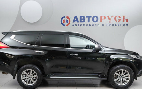 Mitsubishi Pajero Sport III рестайлинг, 2017 год, 2 570 000 рублей, 5 фотография