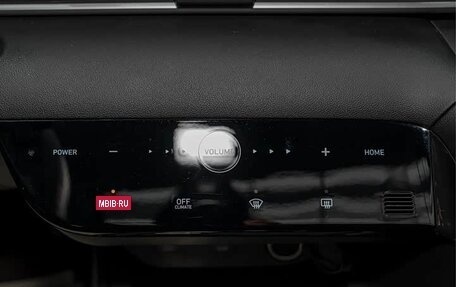 Hyundai Elantra, 2022 год, 1 220 000 рублей, 11 фотография