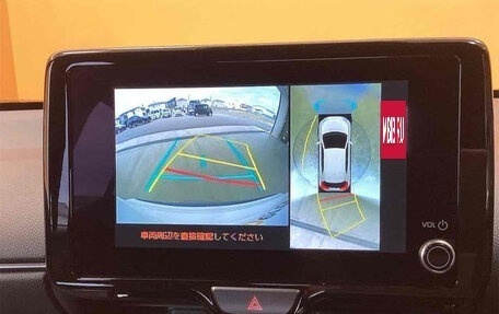 Toyota Yaris Cross, 2024 год, 2 100 000 рублей, 28 фотография