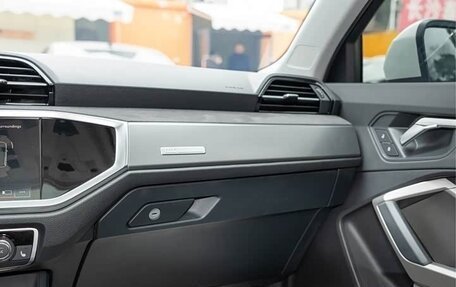 Audi Q3, 2022 год, 2 350 000 рублей, 15 фотография