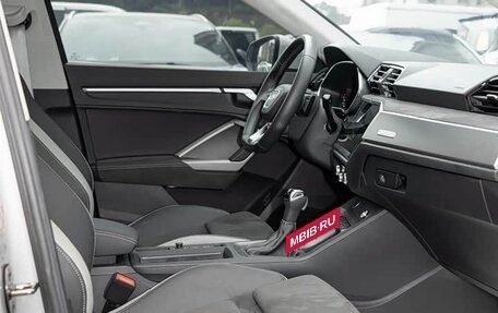 Audi Q3, 2022 год, 2 350 000 рублей, 19 фотография