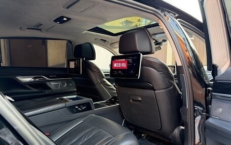 BMW 7 серия, 2019 год, 5 690 000 рублей, 14 фотография