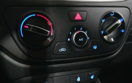 Hyundai Solaris II рестайлинг, 2017 год, 1 149 000 рублей, 13 фотография