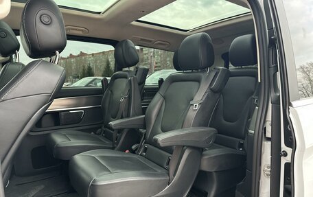 Mercedes-Benz V-Класс, 2019 год, 5 495 000 рублей, 6 фотография