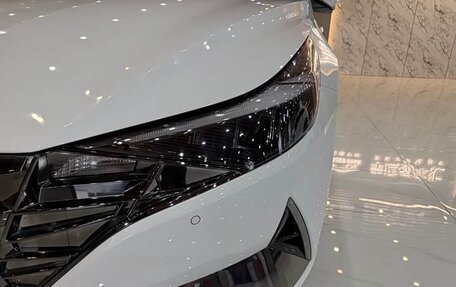 Hyundai Elantra, 2023 год, 1 410 000 рублей, 4 фотография