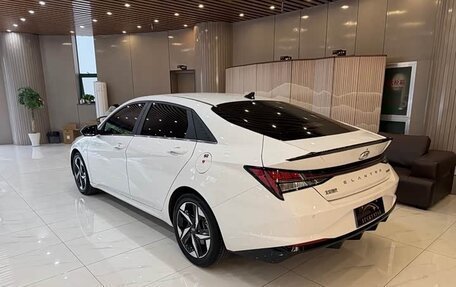 Hyundai Elantra, 2023 год, 1 410 000 рублей, 5 фотография