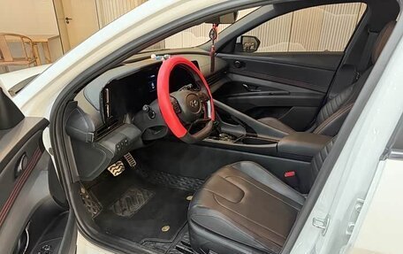 Hyundai Elantra, 2023 год, 1 410 000 рублей, 11 фотография