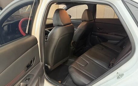 Hyundai Elantra, 2023 год, 1 410 000 рублей, 16 фотография