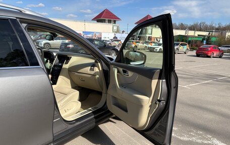 Infiniti FX II, 2011 год, 1 500 000 рублей, 17 фотография