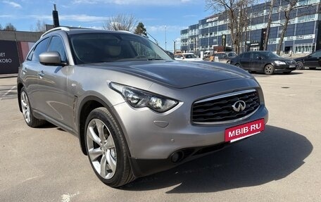 Infiniti FX II, 2011 год, 1 500 000 рублей, 15 фотография