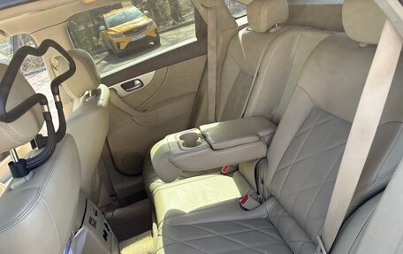 Infiniti FX II, 2011 год, 1 500 000 рублей, 25 фотография