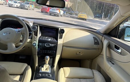 Infiniti FX II, 2011 год, 1 500 000 рублей, 38 фотография