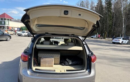 Infiniti FX II, 2011 год, 1 500 000 рублей, 33 фотография