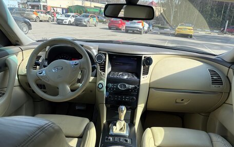 Infiniti FX II, 2011 год, 1 500 000 рублей, 39 фотография