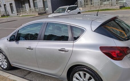 Opel Astra J, 2013 год, 750 000 рублей, 10 фотография