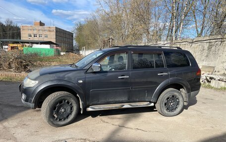 Mitsubishi Pajero Sport II рестайлинг, 2011 год, 1 100 000 рублей, 2 фотография