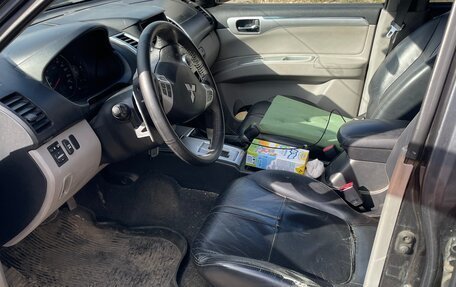 Mitsubishi Pajero Sport II рестайлинг, 2011 год, 1 100 000 рублей, 9 фотография