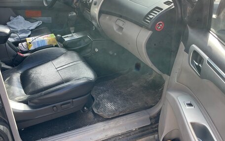 Mitsubishi Pajero Sport II рестайлинг, 2011 год, 1 100 000 рублей, 6 фотография