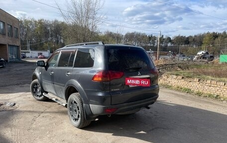 Mitsubishi Pajero Sport II рестайлинг, 2011 год, 1 100 000 рублей, 3 фотография