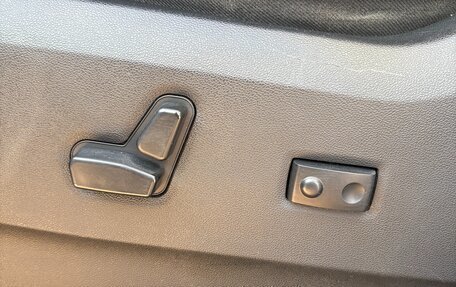 Chrysler Voyager IV, 2013 год, 1 800 000 рублей, 22 фотография