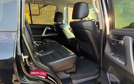 Toyota Land Cruiser 200, 2014 год, 3 860 000 рублей, 6 фотография