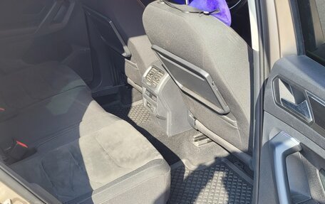 Volkswagen Tiguan II, 2018 год, 3 000 000 рублей, 30 фотография