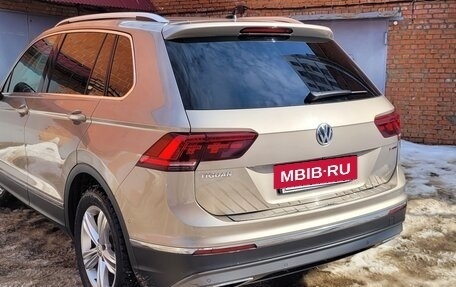 Volkswagen Tiguan II, 2018 год, 3 000 000 рублей, 22 фотография