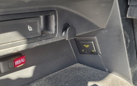 Volkswagen Tiguan II, 2018 год, 3 000 000 рублей, 25 фотография