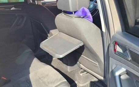 Volkswagen Tiguan II, 2018 год, 3 000 000 рублей, 32 фотография