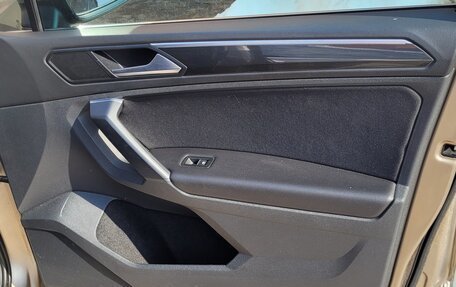 Volkswagen Tiguan II, 2018 год, 3 000 000 рублей, 36 фотография