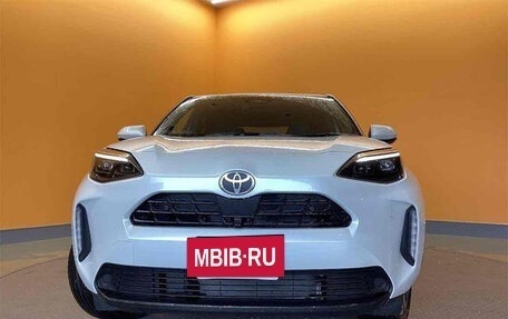 Toyota Yaris Cross, 2024 год, 2 080 000 рублей, 2 фотография