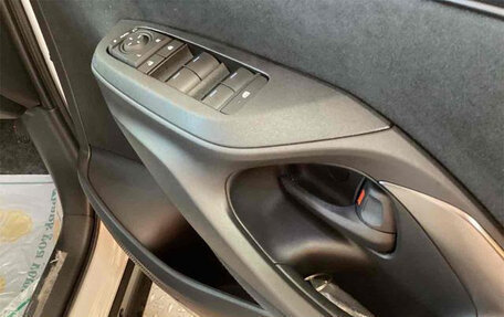 Toyota Yaris Cross, 2024 год, 2 080 000 рублей, 34 фотография