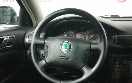 Skoda Superb III рестайлинг, 2005 год, 575 000 рублей, 16 фотография