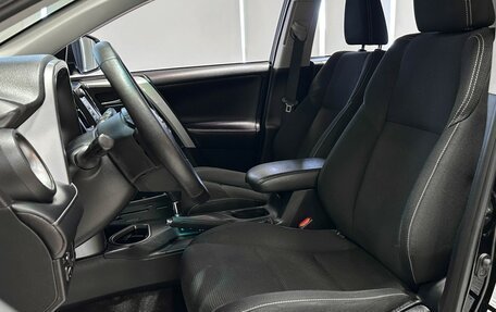 Toyota RAV4, 2016 год, 2 457 000 рублей, 14 фотография