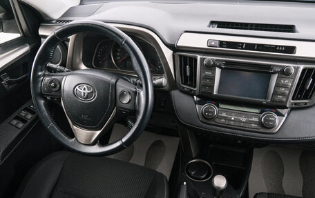 Toyota RAV4, 2014 год, 2 399 000 рублей, 10 фотография