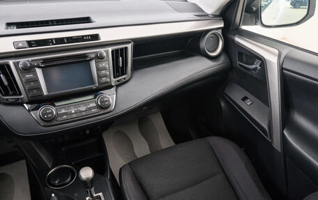 Toyota RAV4, 2014 год, 2 399 000 рублей, 12 фотография