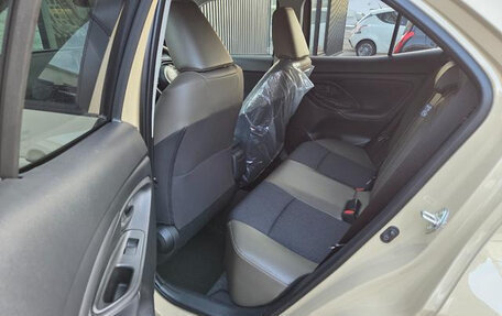 Toyota Yaris Cross, 2026 год, 1 980 000 рублей, 24 фотография